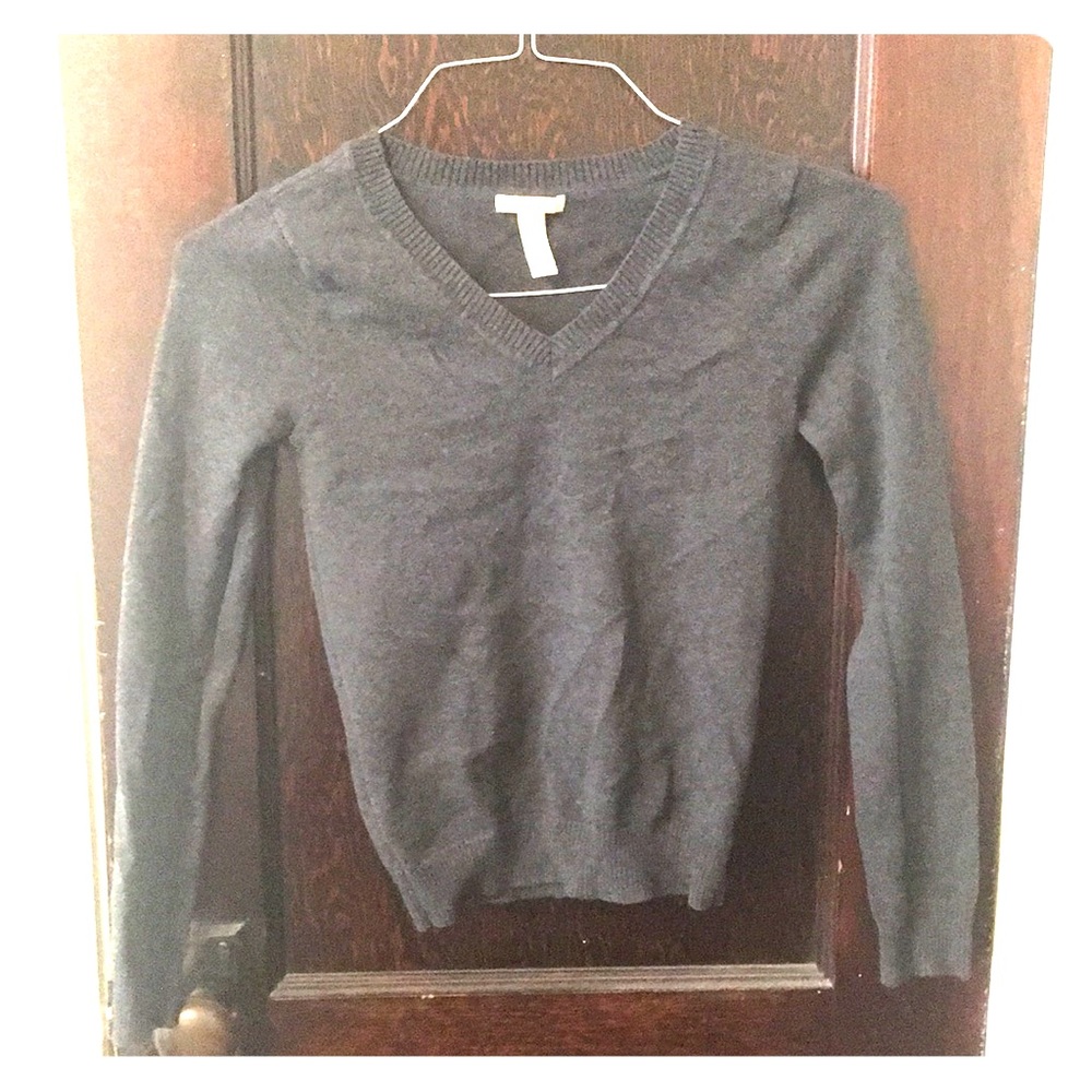 Grey sweater